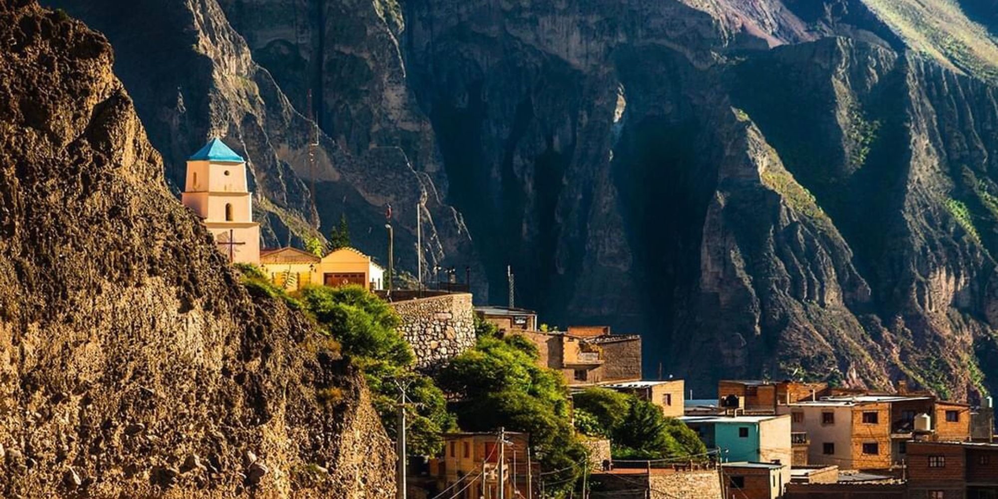 Vista de Iruya desde el río, Salta